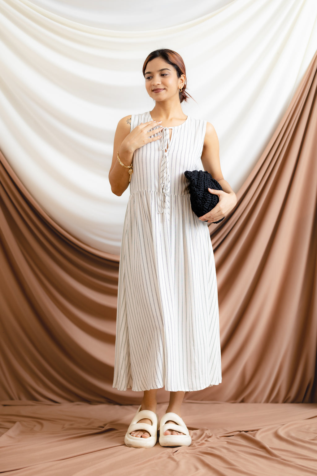 White Stripe Knot Dess