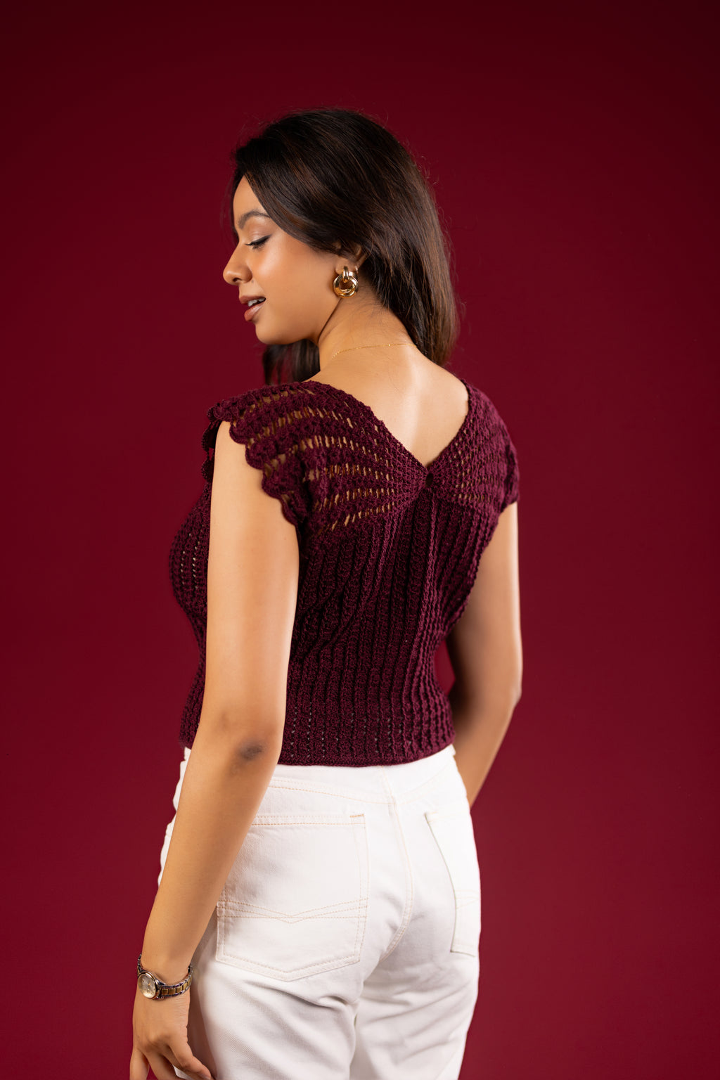 Structured V-Neck Knit Top in  Merlot
