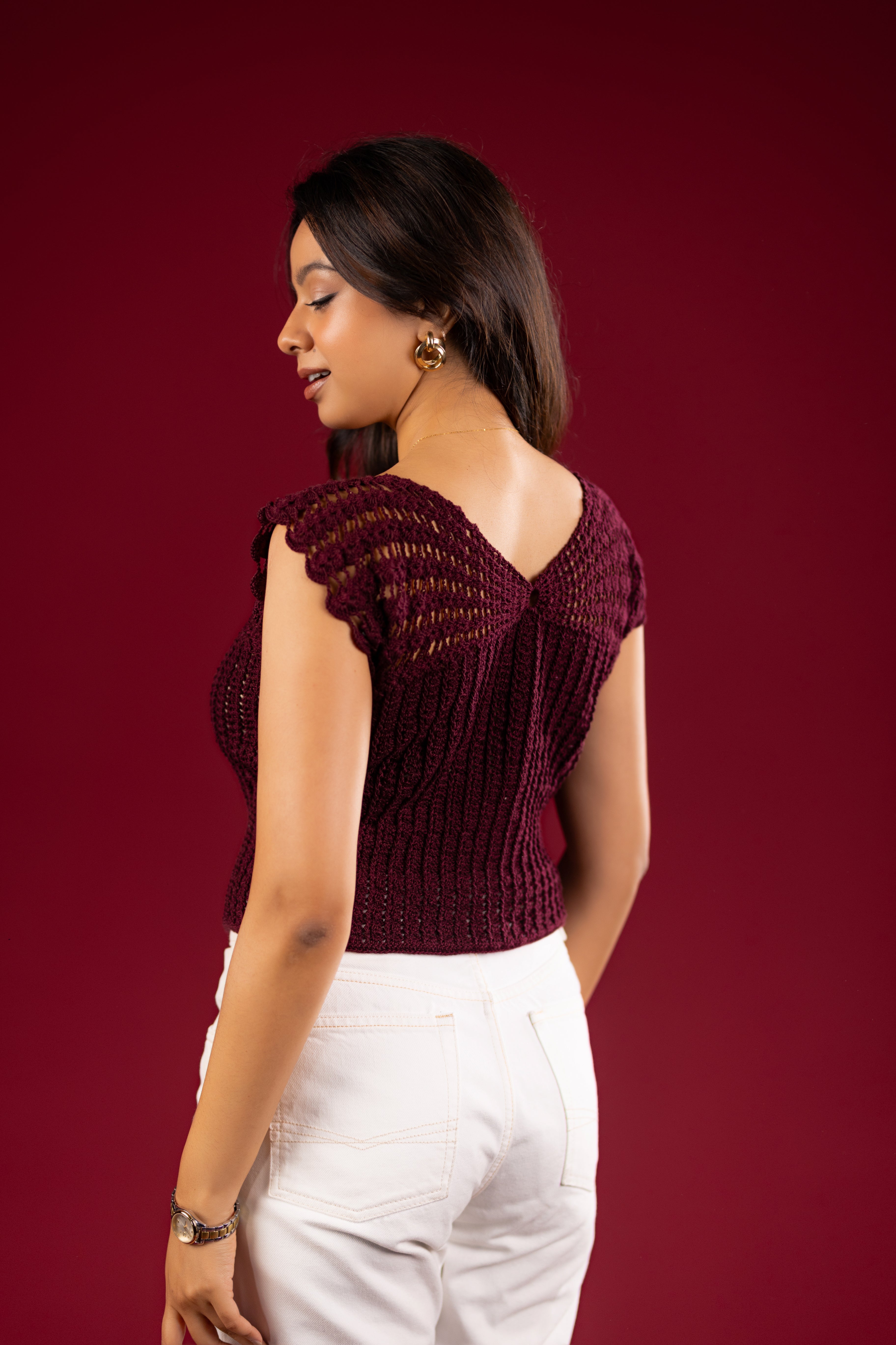 Structured V-Neck Knit Top in  Merlot